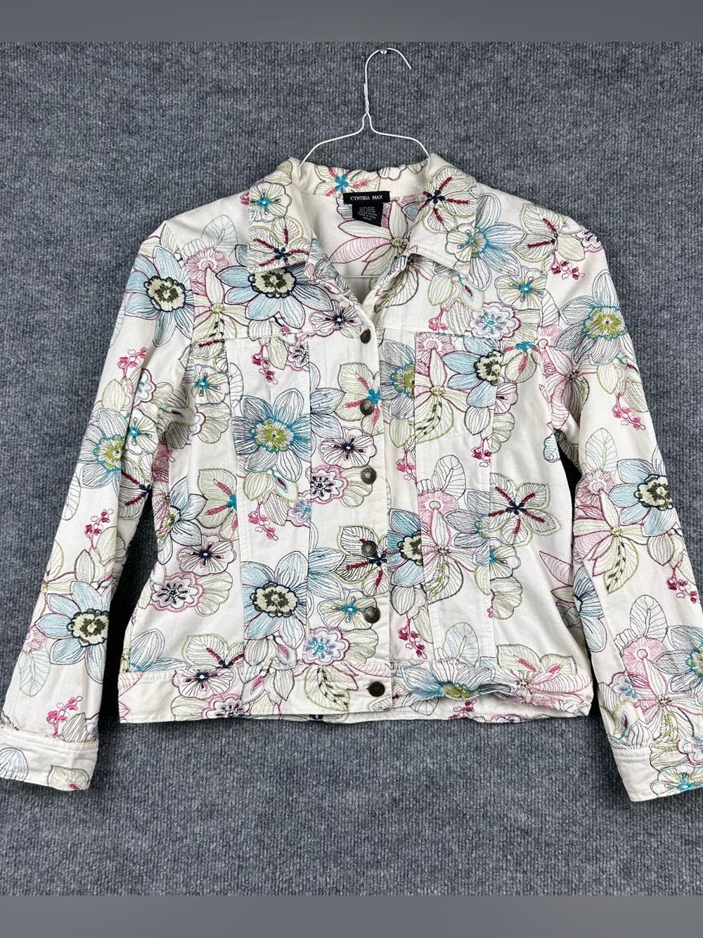 Cynthia Max Embroidered Floral Denim Jacket Size M